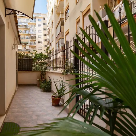 Guesthost - Garbatella Comfy * ローマ