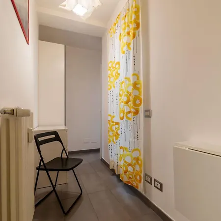 Guesthost - Garbatella Comfy アパート ローマ