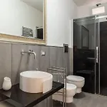 Guesthost - Garbatella Comfy Appartamento